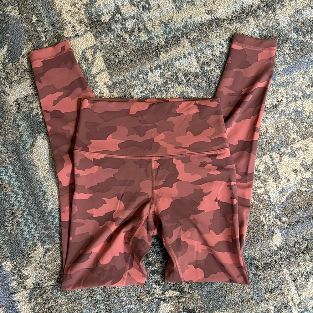 Heritage 365 Camo Brier Rose Camo Wunder Train High-Rise Tight Leggings